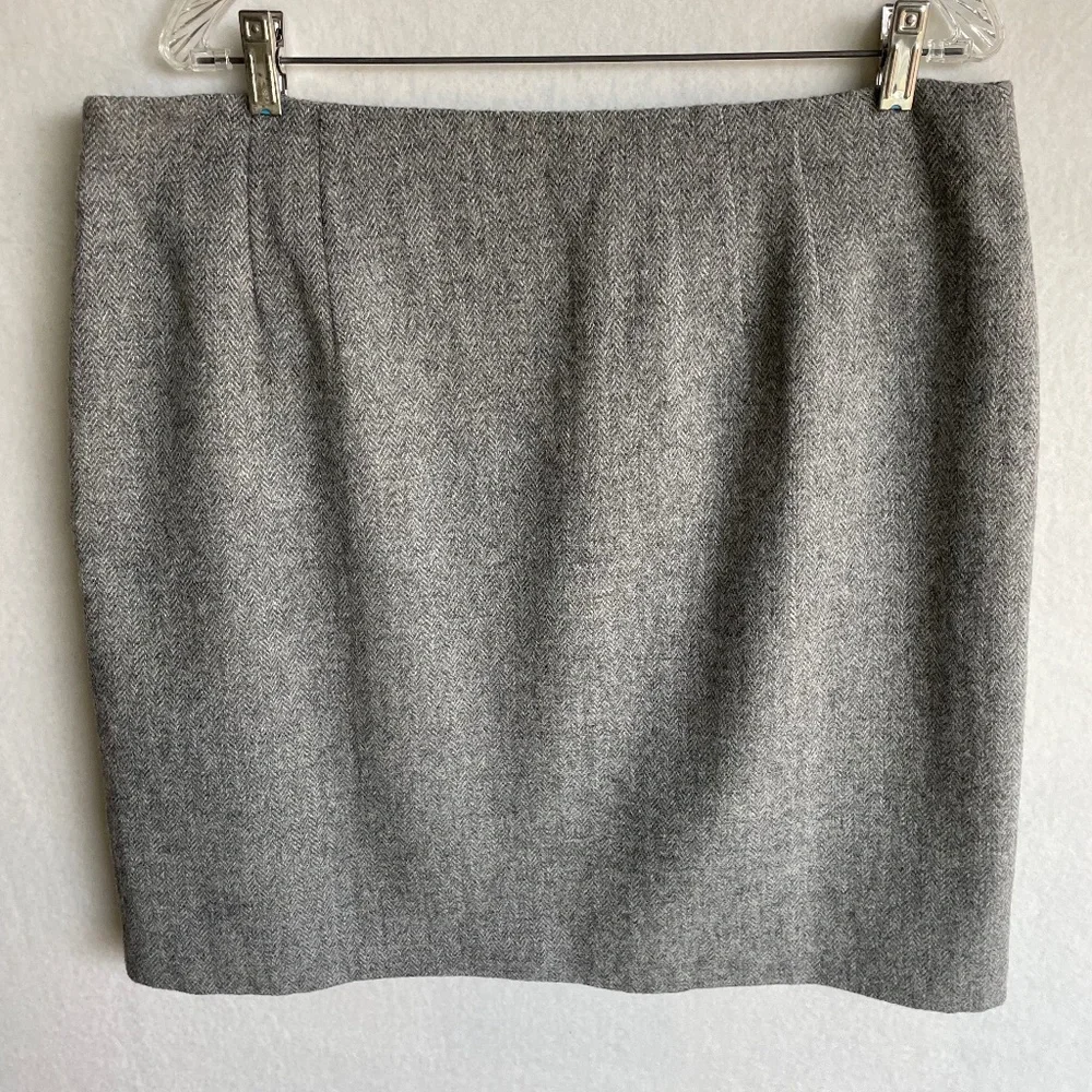 Talbots Wool-blend Fully-lined Pencil Skirt in Herringbone Grey in Size 16
